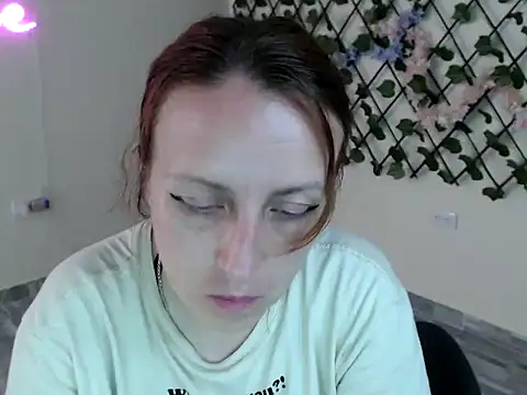 kittykalor09 online show from April 19, 8:00 pm