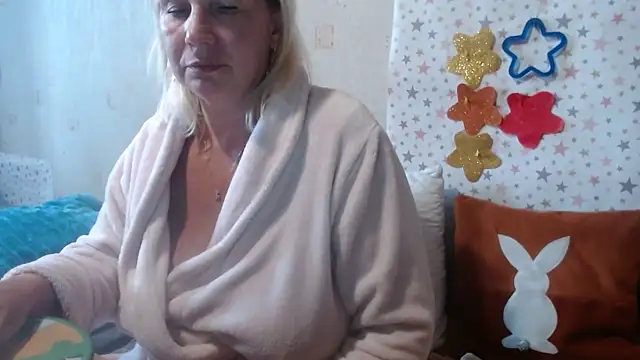 Snapshot of QueenLana chatting on September 8, 2:38 pm QueenLana online show from September 8, 2:38 pm