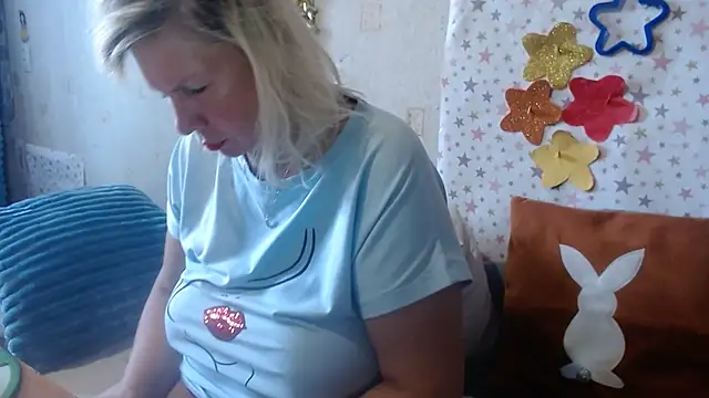Snapshot of QueenLana chatting on September 20, 6:34 am QueenLana online show from September 20, 6:34 am