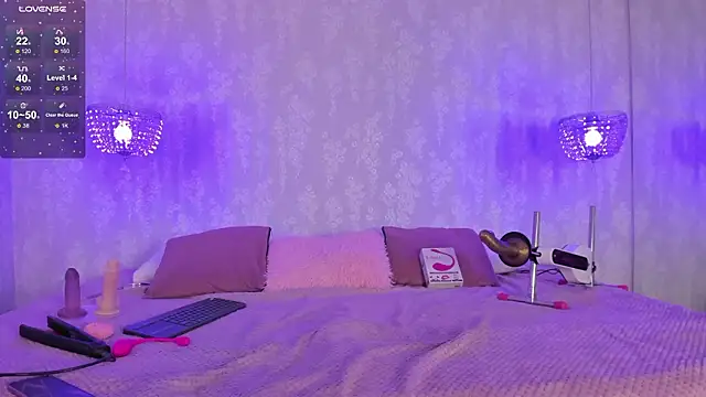 danaythamara1 online show from March 15, 12:12 am