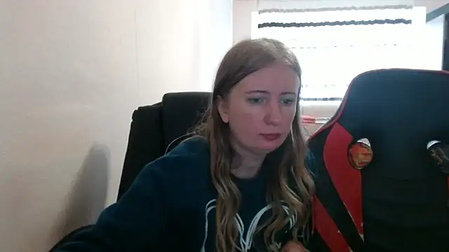 PeterAndJen online show from October 30, 1:12 pm