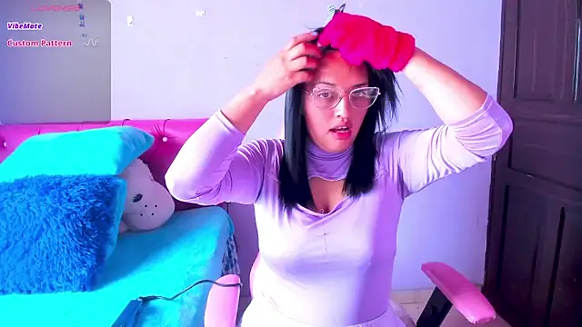 crissn0707 online show from April 23, 12:29 pm