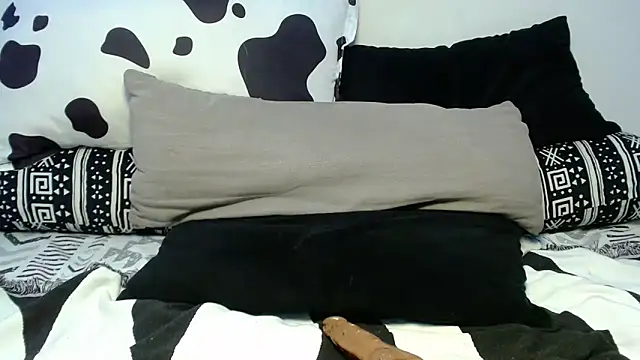 Sweetmintsoap online show from April 22, 7:16 am