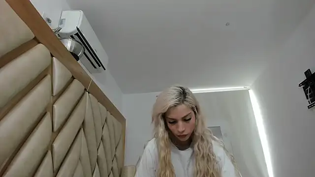 briana wonder69xxx online show from April 27, 3:09 pm