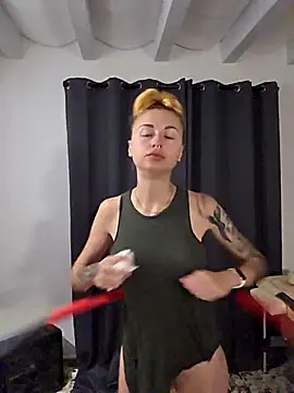 kylie blck online show from April 11, 2:39 am