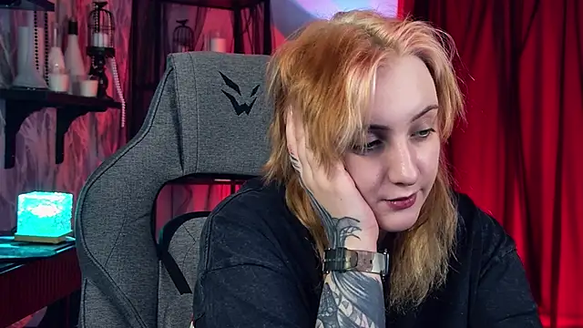 AsheLucker online show from April 25, 2:47 am