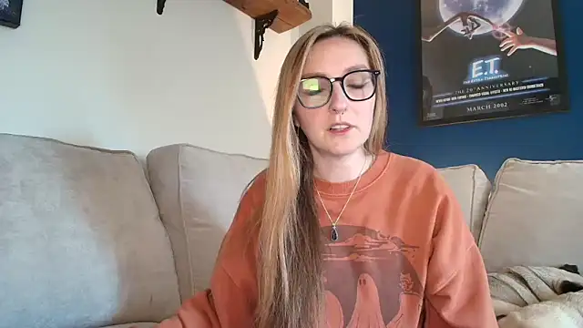 Snapshot of short_sweetpea chatting on October 7, 1:59 pm short sweetpea online show from October 7, 1:59 pm