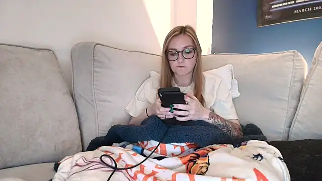Snapshot of short_sweetpea chatting on September 27, 11:12 pm short sweetpea online show from September 27, 11:12 pm