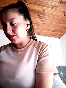 Cherry 1992 online show from April 27, 5:43 pm