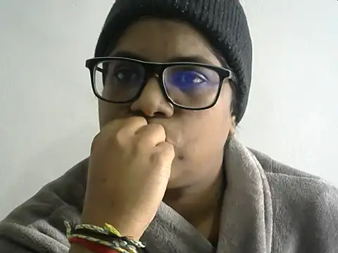 Sultryindianx100 online show from April 24, 8:06 am