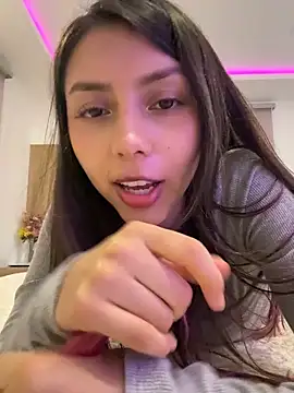 MissBecka  online show from April 28, 2:27 am