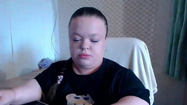 Janiffer MiMi online show from July 22, 3:35 pm