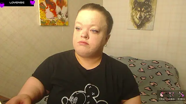 Snapshot of Janiffer_MiMi chatting on October 18, 4:43 pm Janiffer MiMi online show from October 18, 4:43 pm