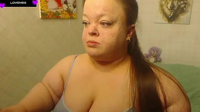 Snapshot of Janiffer_MiMi chatting on October 5, 4:34 pm Janiffer MiMi online show from October 5, 4:34 pm