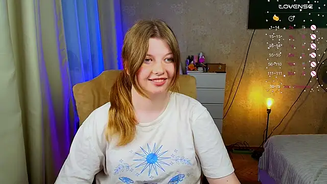 Snapshot of Vivian_cutie chatting on September 14, 4:05 pm Vivian cutie online show from September 14, 4:05 pm