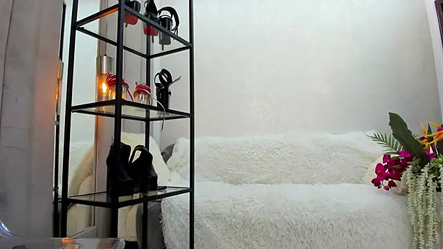 Britney Charm  online show from April 26, 6:22 am