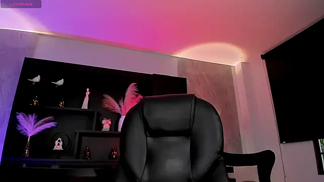 JennaOlsonX online show from October 9, 6:34 pm