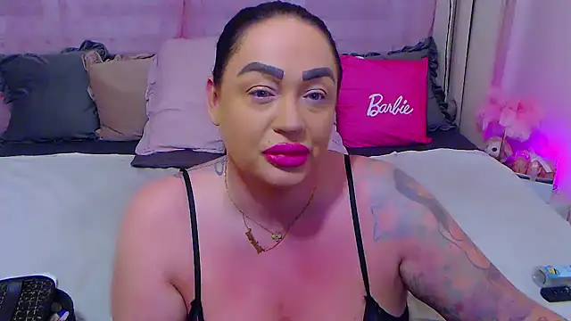 Snapshot of BustyVicky chatting on October 11, 10:01 pm BustyVicky online show from October 11, 10:01 pm