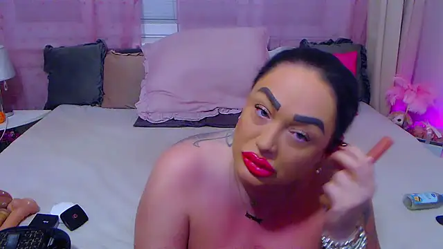 Snapshot of BustyVicky chatting on October 8, 9:30 pm BustyVicky online show from October 8, 9:30 pm