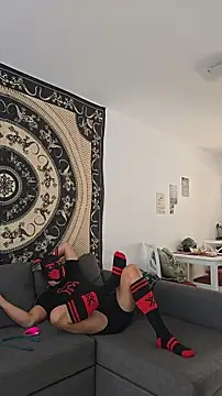 Trucker Hunter online show from April 16, 4:39 pm