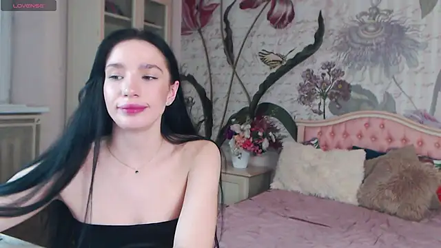 AliciaBow online show from November 4, 1:49 pm