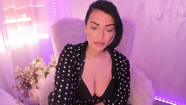 ElisaBaxter online show from April 27, 5:15 am