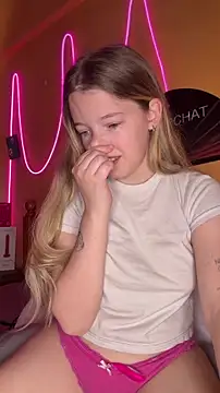 -veranito- online show from March 3, 9:21 pm