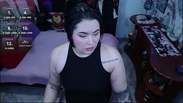 lufek23 online show from December 3, 9:50 pm