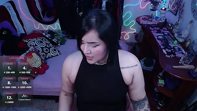 lufek23 online show from April 17, 4:09 pm