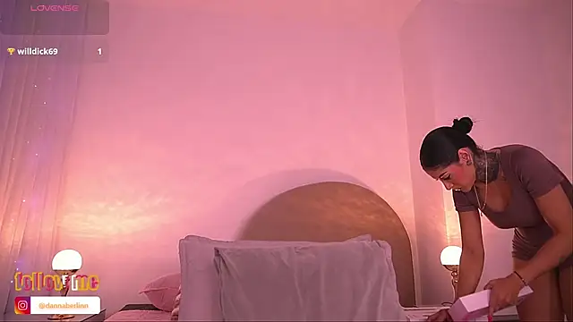 danna berlin  online show from November 25, 7:26 pm