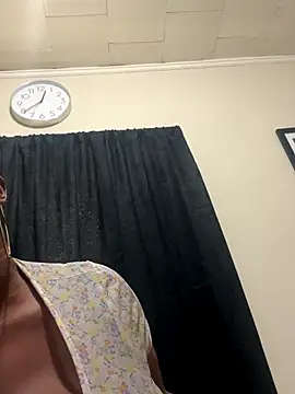 Snapshot of Goddesskarisma chatting on October 30, 7:37 pm Goddesskarisma online show from October 30, 7:37 pm