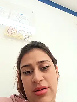 Snapshot of Latina_sexy1 chatting on September 22, 1:09 pm Latina sexy1 online show from September 22, 1:09 pm