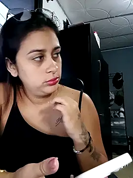 Latina sexy1 online show from February 13, 12:29 pm