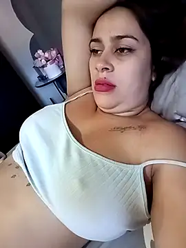 Latina sexy1 online show from April 22, 1:41 pm