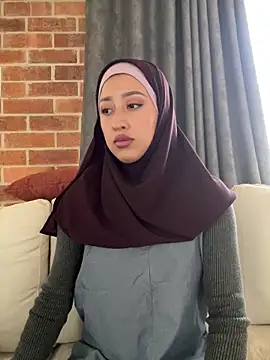 adila anich online show from March 8, 9:18 pm