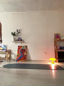 LeyaJohnson online show from April 27, 1:19 pm