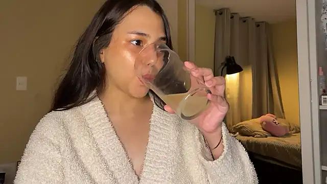 xSelena online show from February 14, 6:48 am