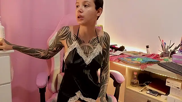 goddess vee  online show from April 20, 11:41 pm