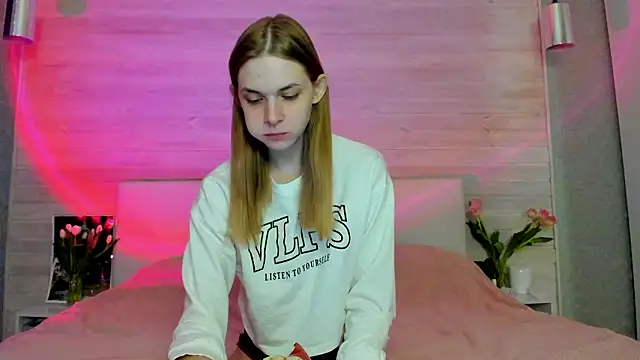 molly hunt  online show from March 7, 4:19 am