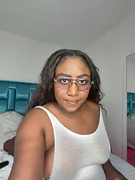 madycarter online show from April 24, 11:18 pm