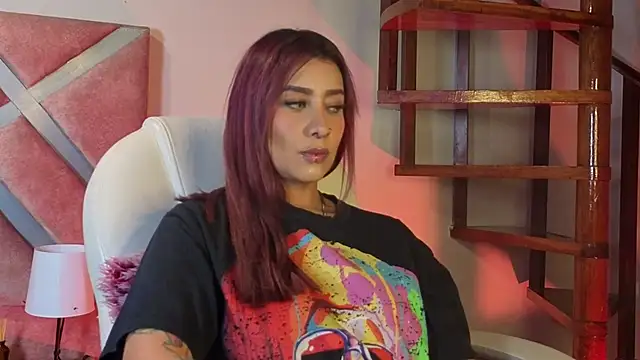  kelly hous36 online show from December 4, 1:24 pm