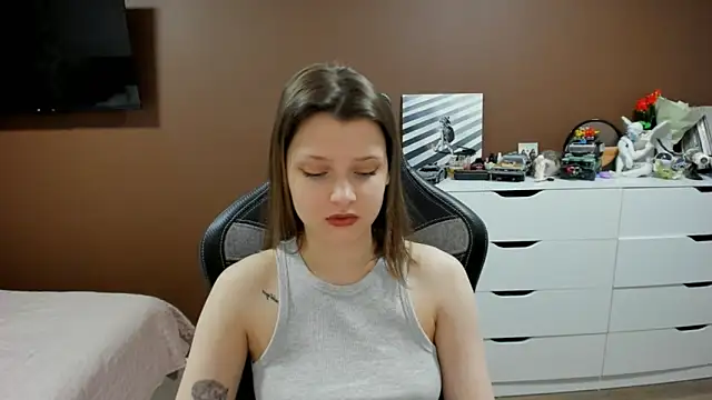 SoniNesti online show from March 17, 2:43 pm