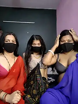 cutee  crazy online show from February 18, 2:16 pm