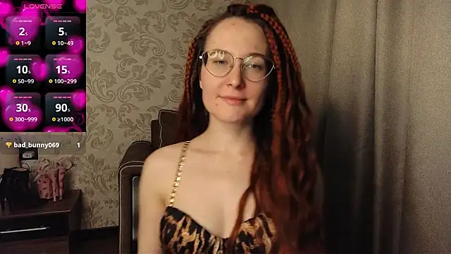 Snapshot of AgnesGraham chatting on October 12, 8:44 pm AgnesGraham online show from October 12, 8:44 pm