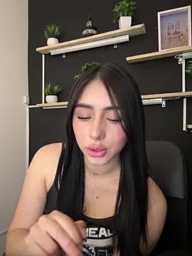 isabella jade online show from February 18, 10:09 pm