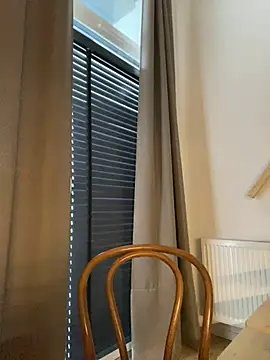 Nicole-Ray online show from March 19, 6:51 am