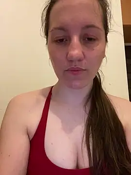 Nicole-Ray online show from April 25, 7:55 pm