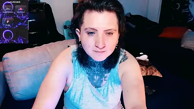 Snapshot of Marieblueeyes chatting on September 27, 10:17 pm Marieblueeyes online show from September 27, 10:17 pm