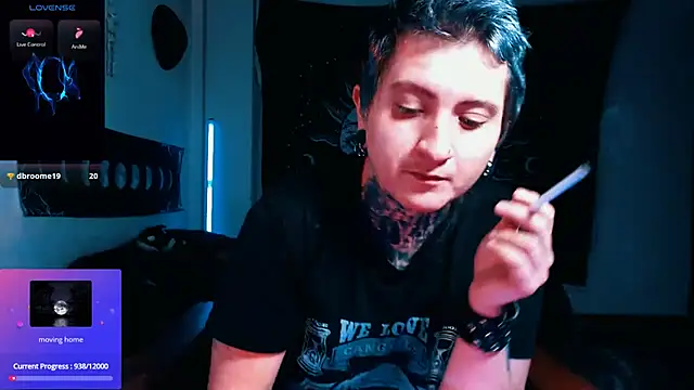 Marieblueeyes online show from March 24, 3:45 am