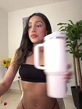 Snapshot of SelenaStone chatting on September 24, 10:31 pm SelenaStone online show from September 24, 10:31 pm